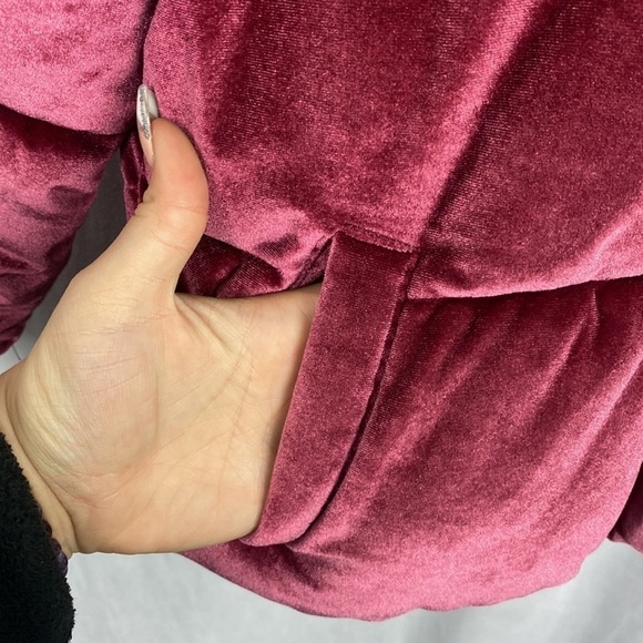 Old NAVY Velvet Dark Pink Puffer Jacket L (10-12) - Picture 6 of 13